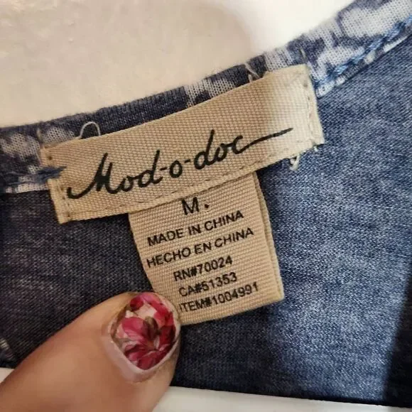 Mod-o-doc keyhole back swirl dress - Picture 3 of 7